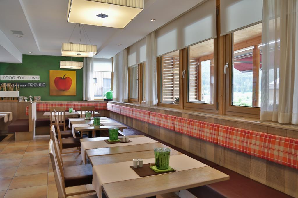 Arlbergerhof Vital Weissensee Εξωτερικό φωτογραφία